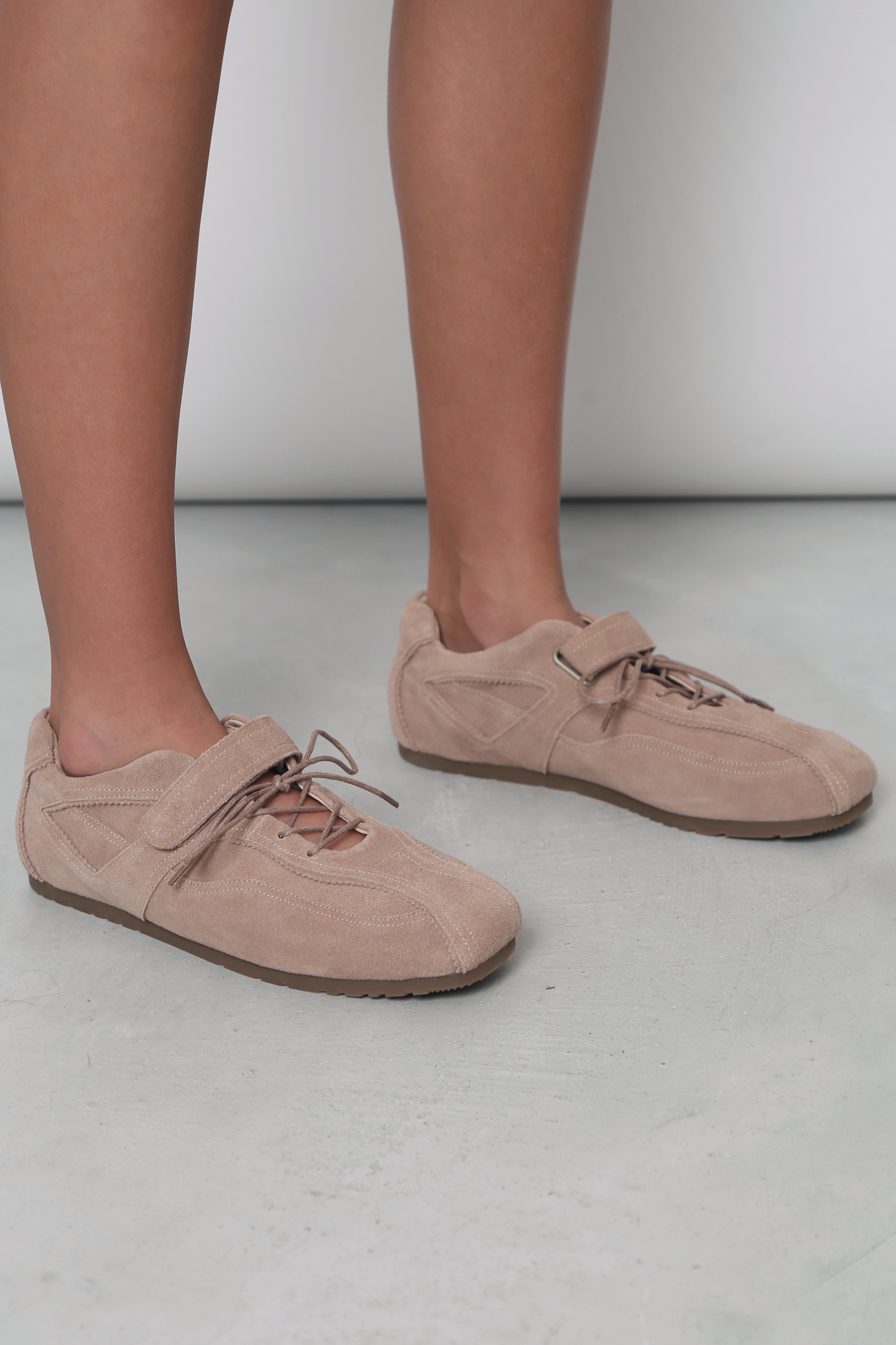 Ballet Core Lace Sneakers Mauve Rose (Restock)