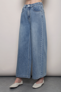 Bleu Slouchy Jeans (Backorder II)
