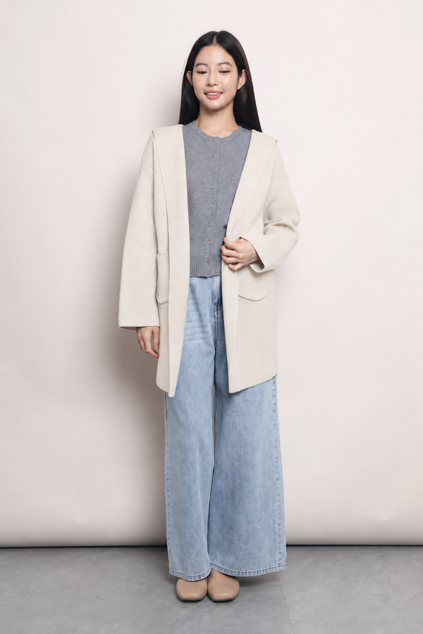 The Traveller Coat Ivory