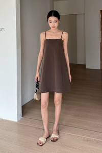 Clean Lines 2-Way Dress Brown