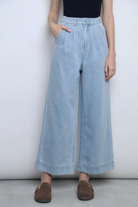 Coastline Pleat Denim Jeans