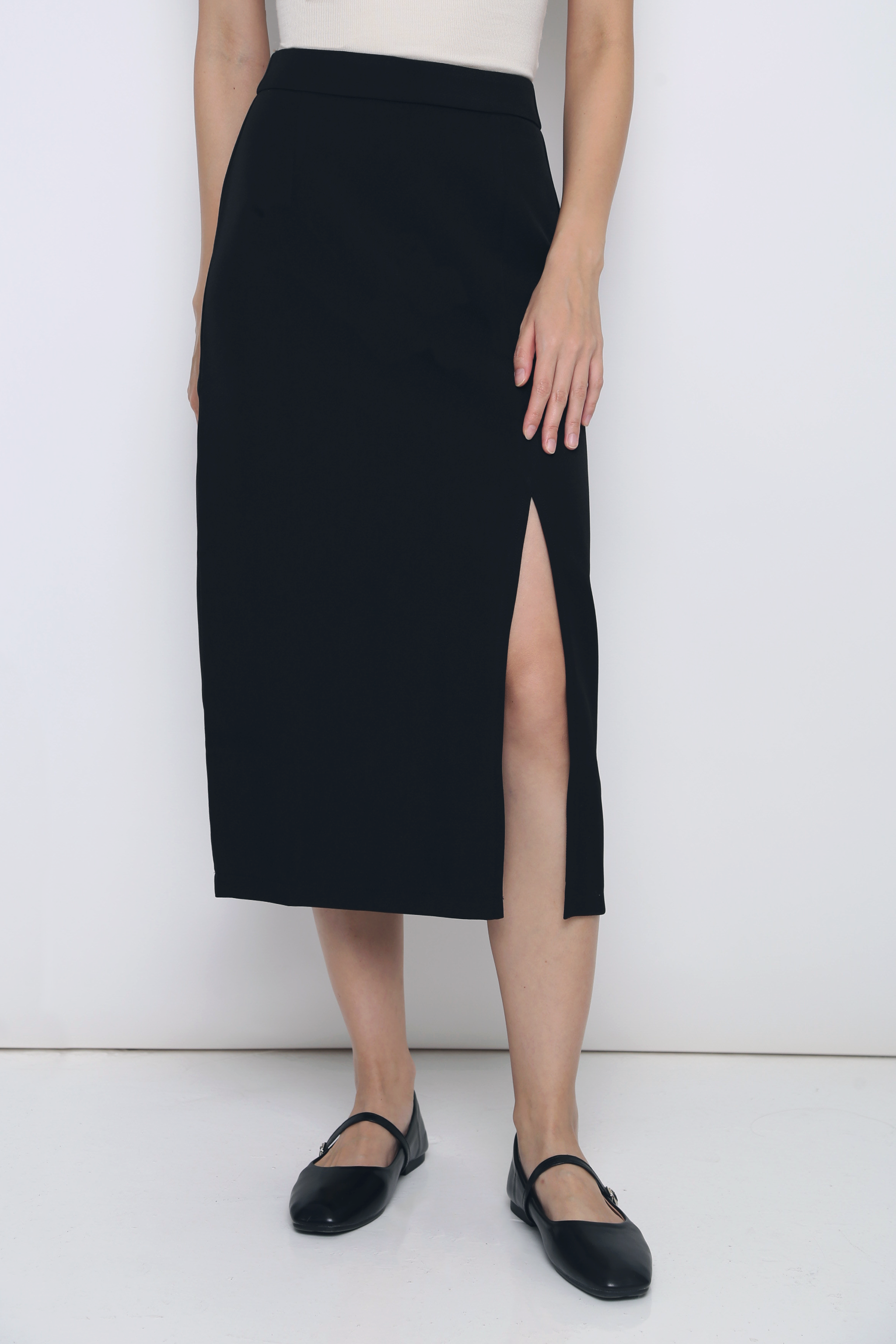 Desk To Dinner Slit Skirt Black (Restock)