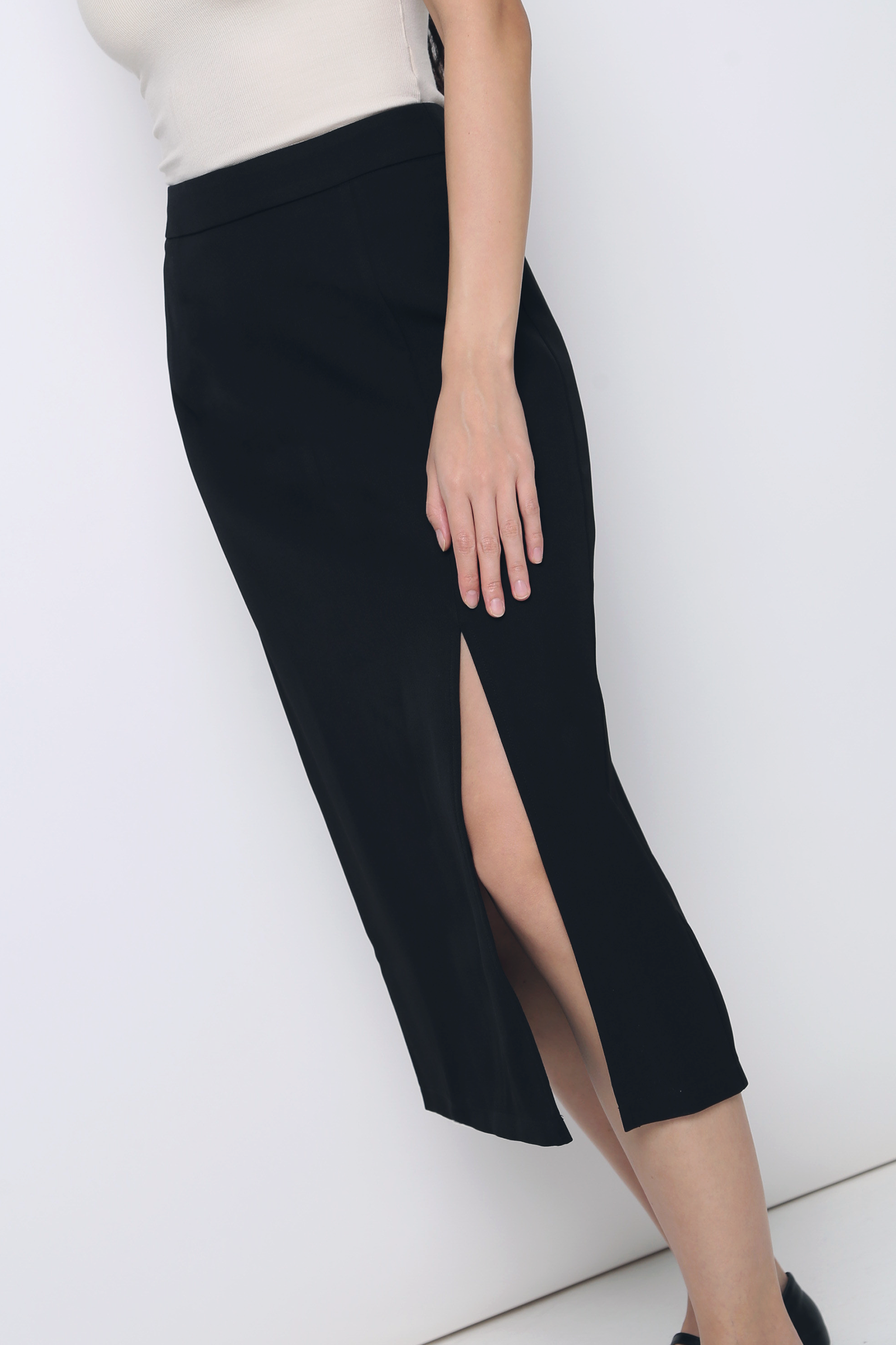 Desk To Dinner Slit Skirt Black (Restock)