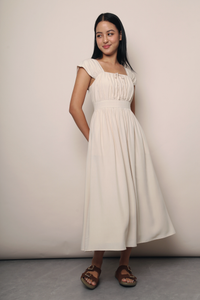 Dreamy Fan Sleeves Pleat Dress Ivory