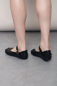 Etoile Gathered Mary Janes Black