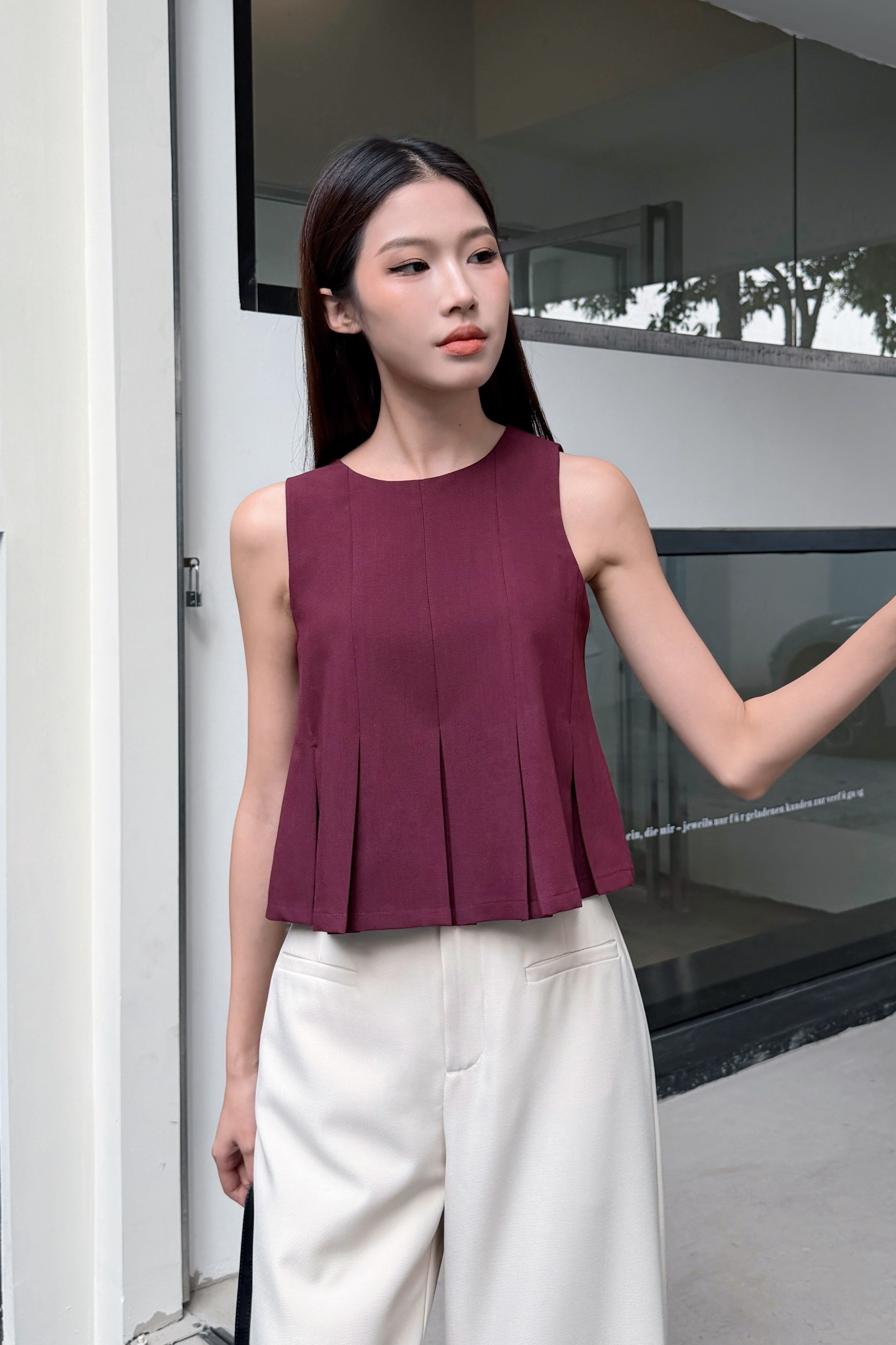 Everleigh Pleat Babydoll Top Wine (Restock)