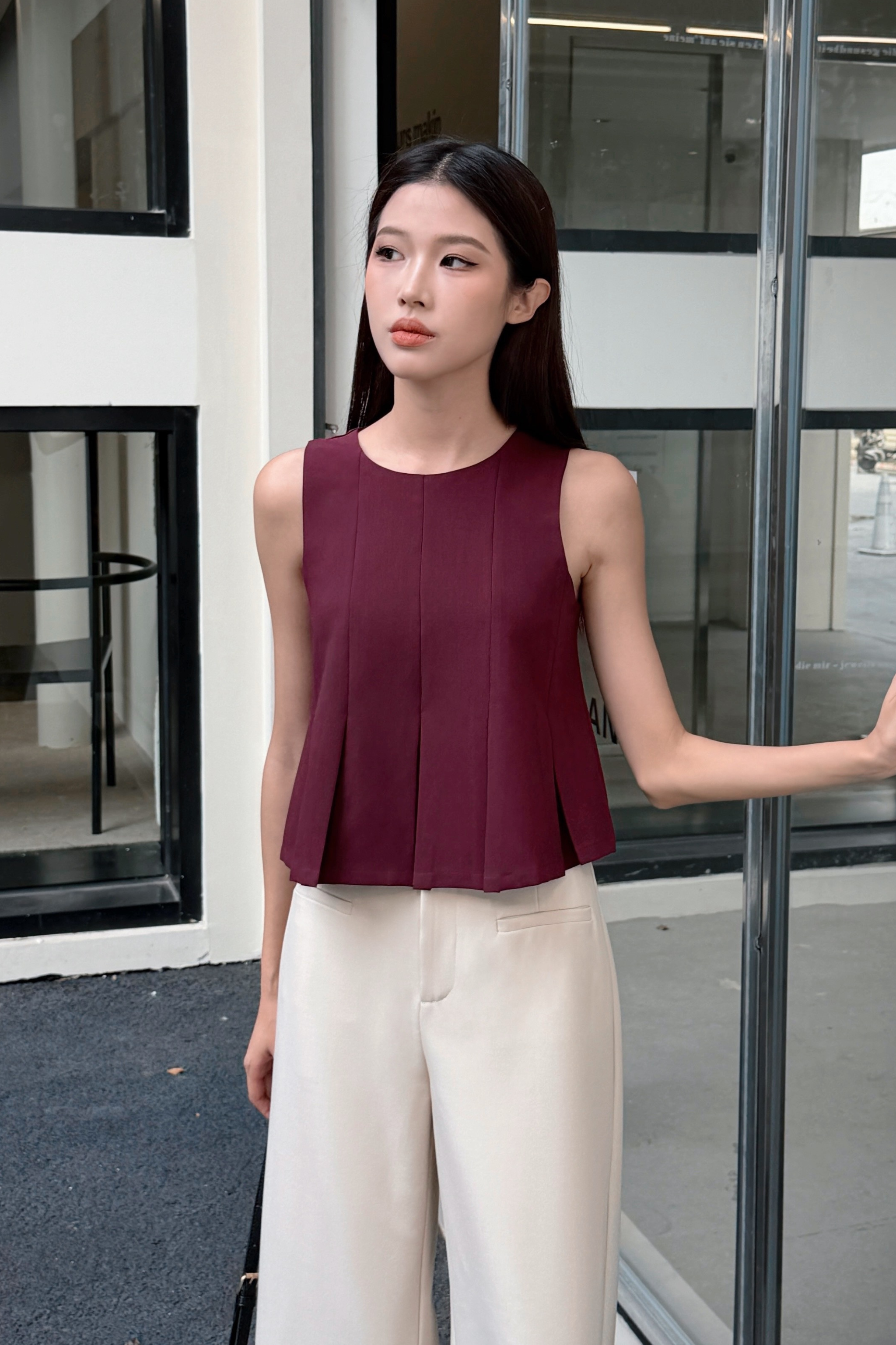 Everleigh Pleat Babydoll Top Wine (Restock)