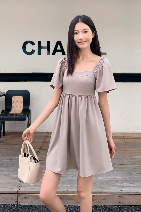 Heartsong Flutter Sleeves Dress Cocoa