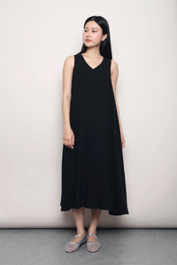 Juniper V Neck Midaxi Dress Black