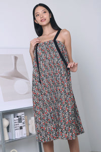 Lavie Pressed Pleat Floral Dress Black