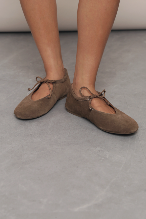 Loulou Tie Ballet Flats Taupe