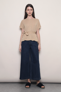 Manhattan Button Down Knit Blouse Soft Caramel