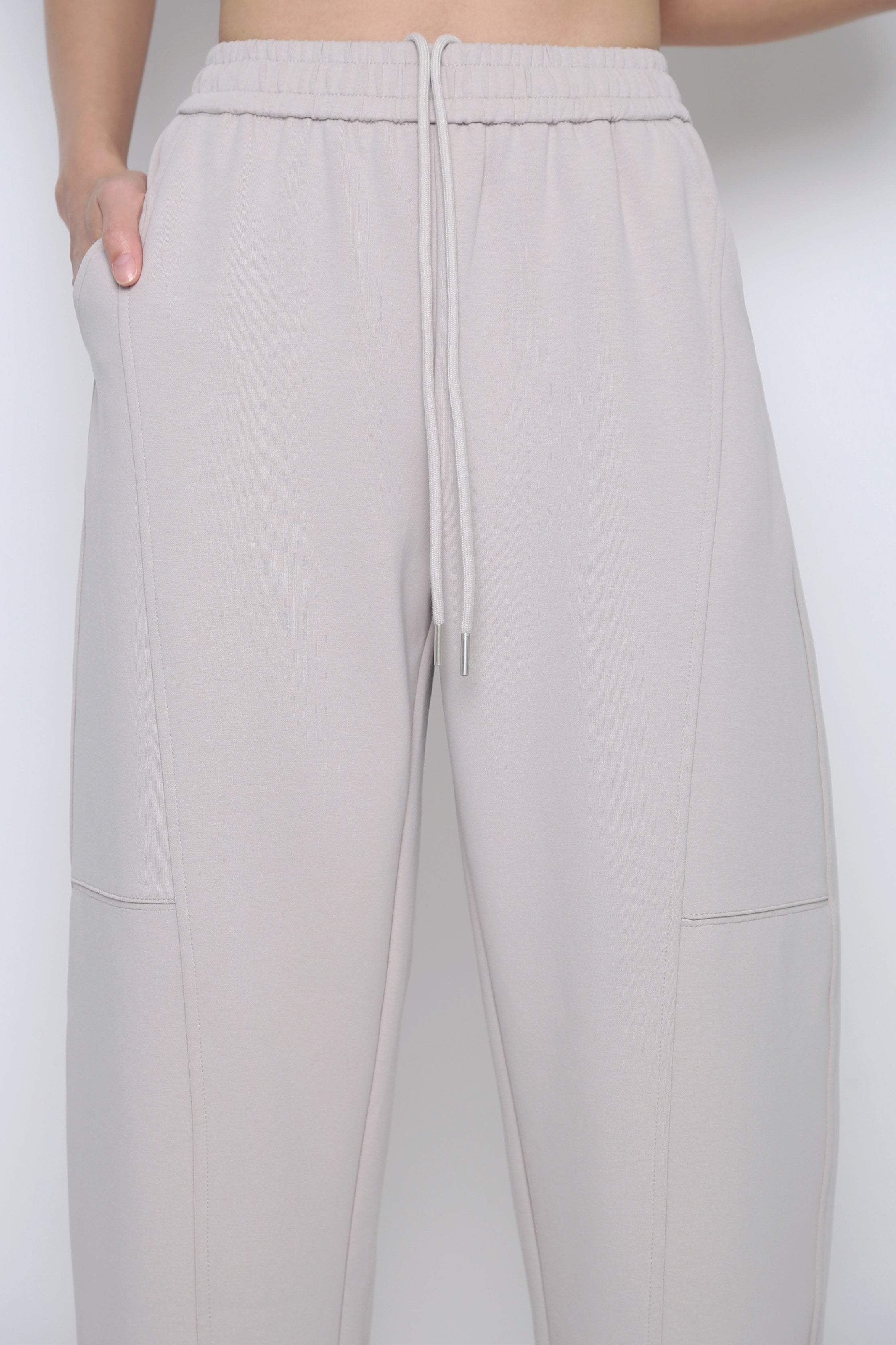 Off Duty Barrel Pants Taupe
