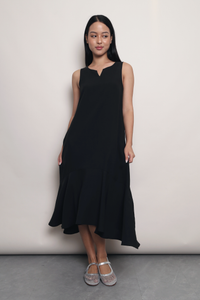 Poise in Motion Midi Dress Black
