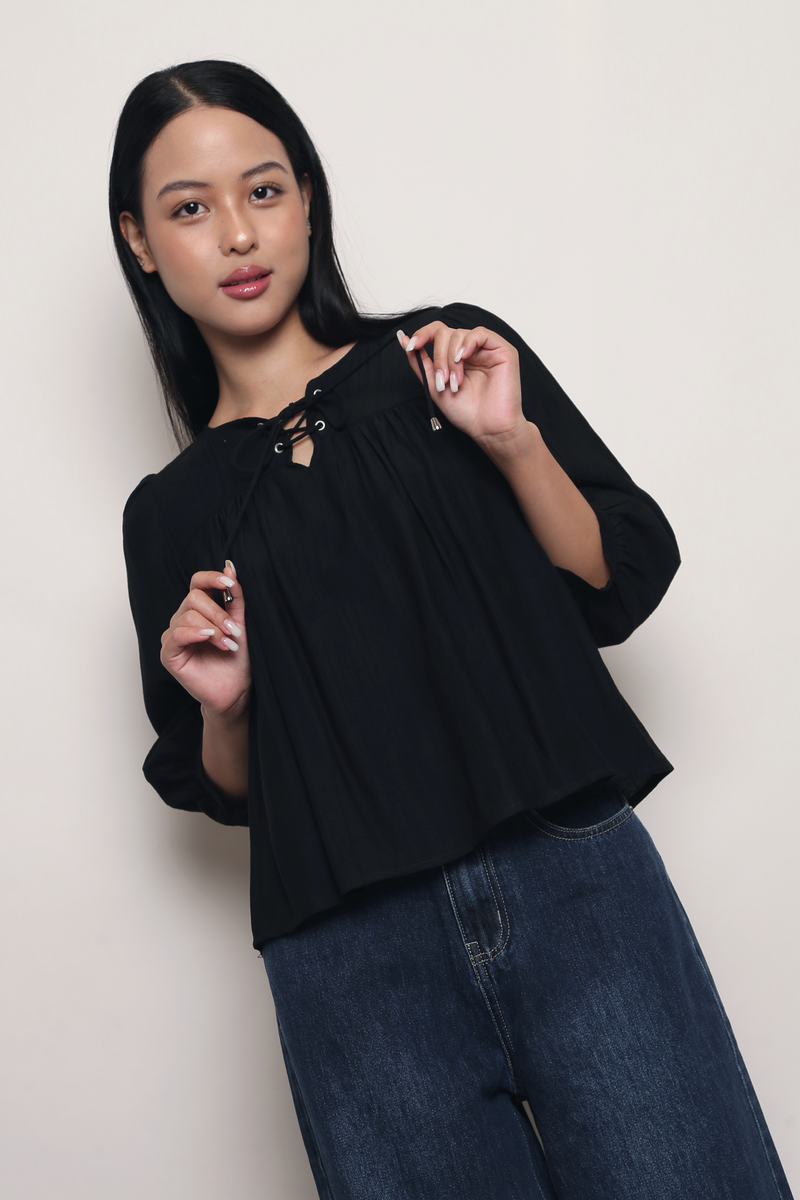 Pulling Strings Blouse Black