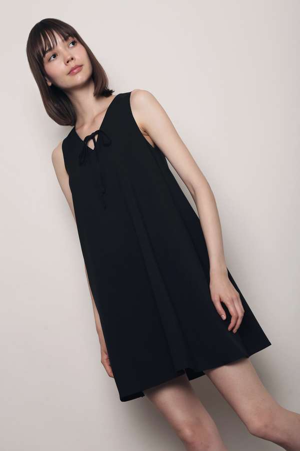 Tie the Knot Shift Dress Black