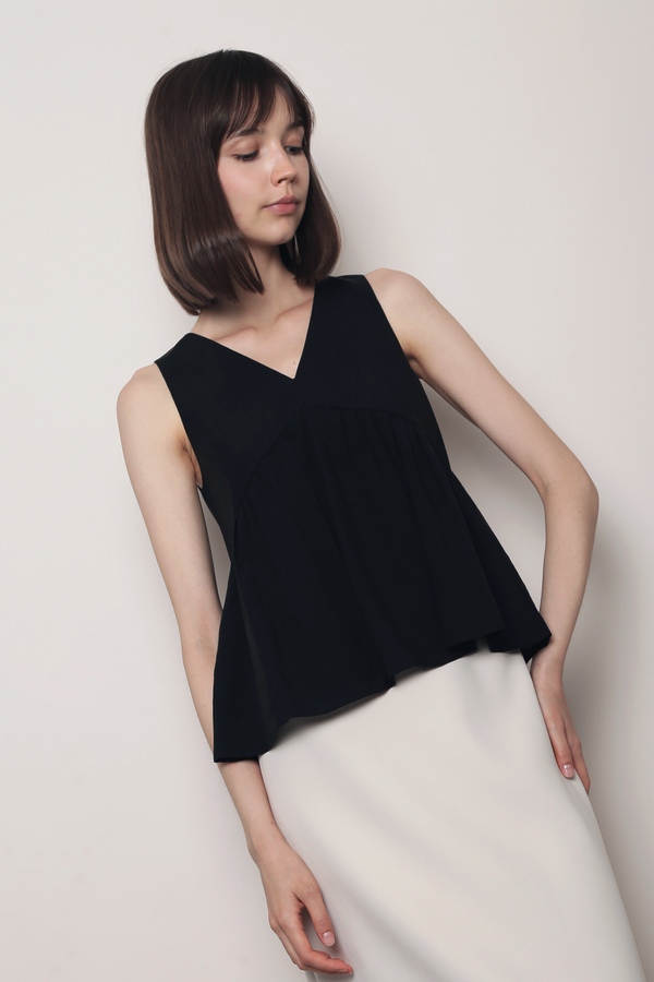 With Love Sleeveless Blouse Black (Backorder)