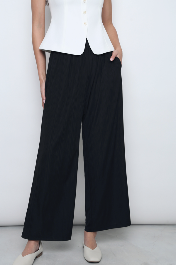 Aero Textured Pants Black