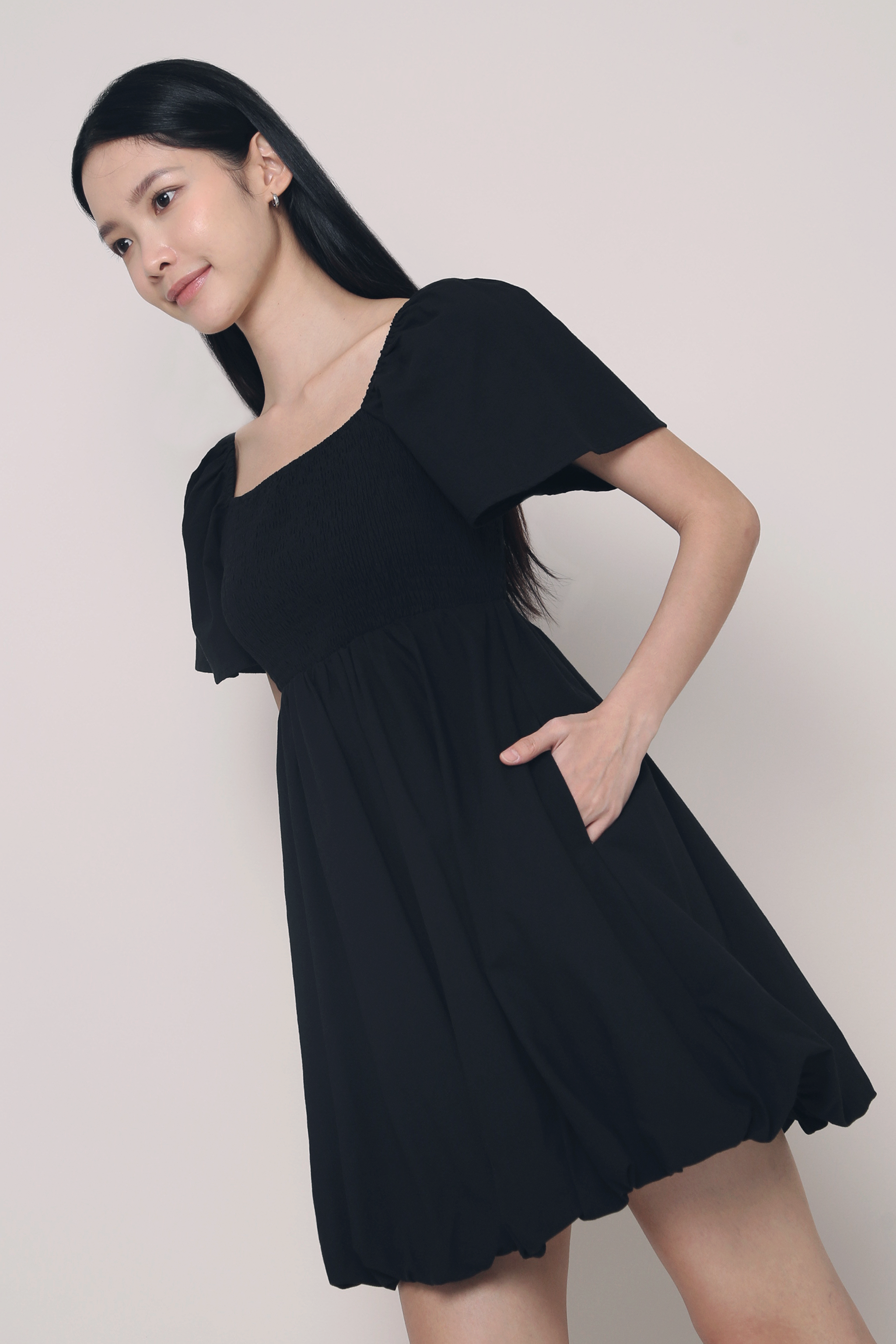 Avelie Smocked Bubble Dress Black