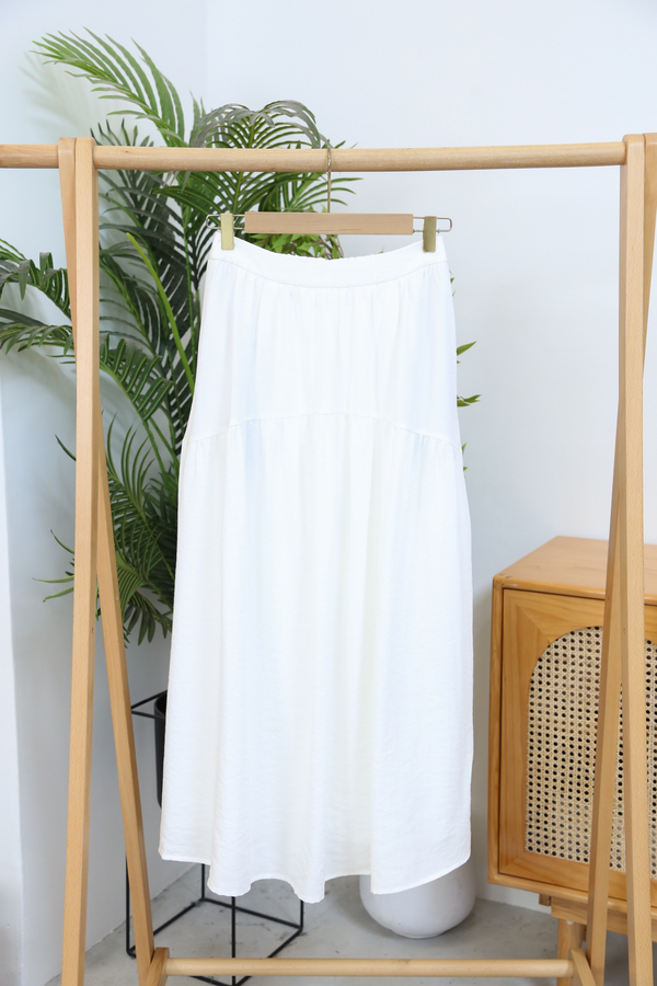 Belladonna Arc Pleat Midi Skirt White (Backorder)