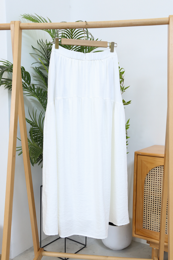 Belladonna Arc Pleat Midi Skirt White (Backorder)