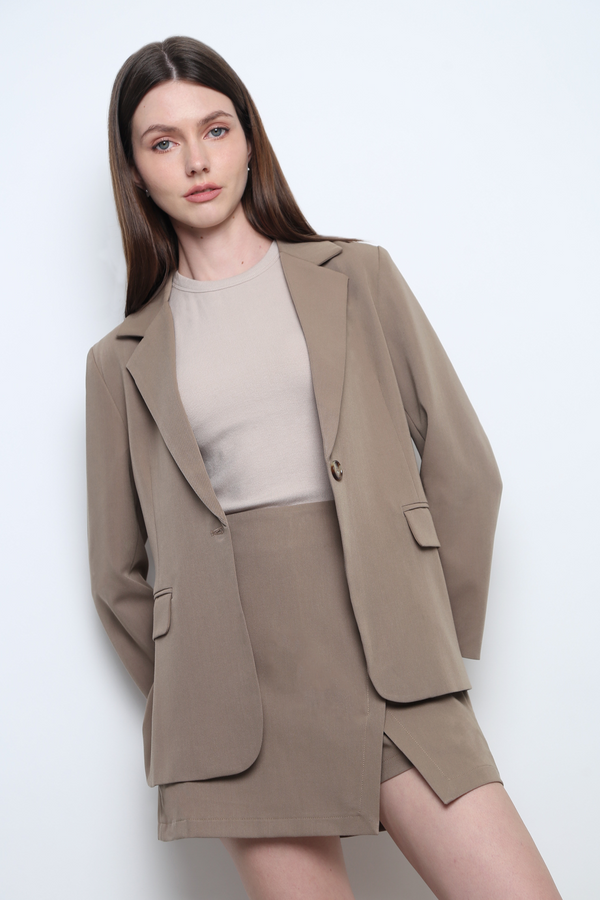 Boardroom Pocket Blazer Brown