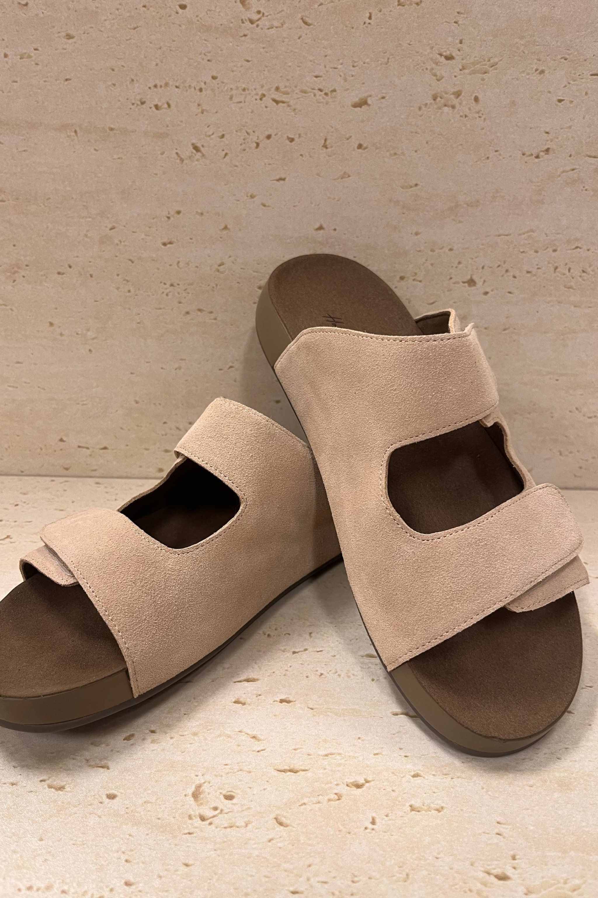 Bruno Everyday Velcro Sandals Light Sand (Restock)