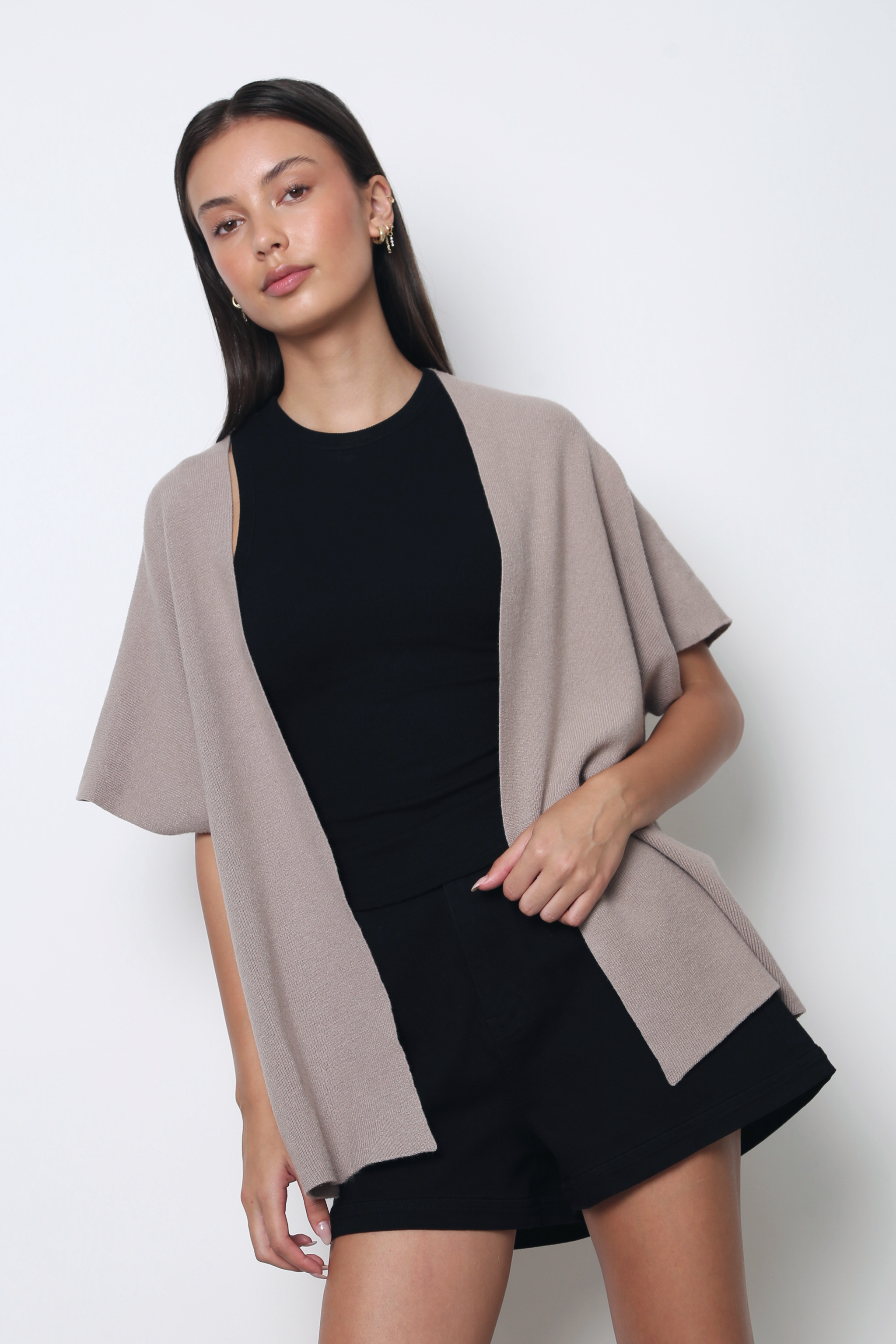 Chate V2 Drape Cardigan Taupe (Backorder)