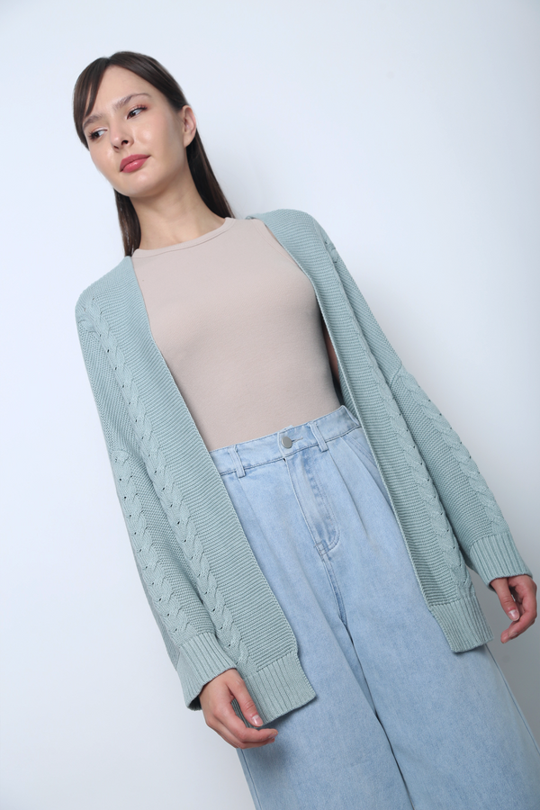 Cloudy Oversized Cable Knit Cardigan Sea Foam