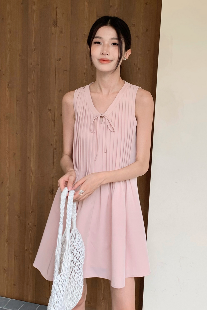 Darling Pleat Dress Powder Pink