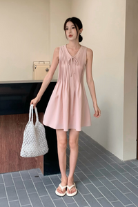 Darling Pleat Dress Powder Pink