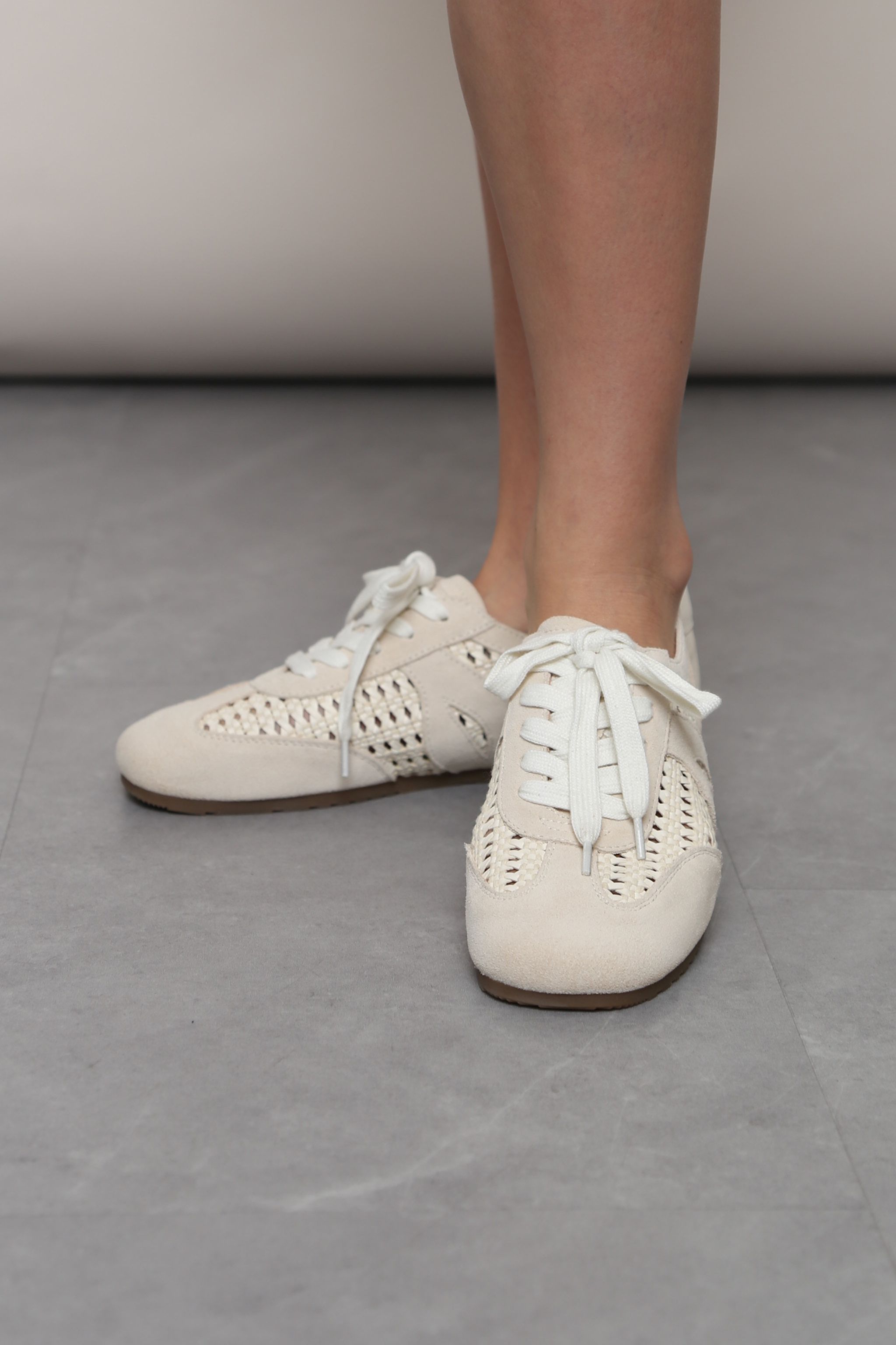 Dreamweaver Leather Sneakers Off White (Restock)