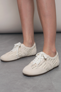 Dreamweaver Leather Sneakers Off White (Restock)