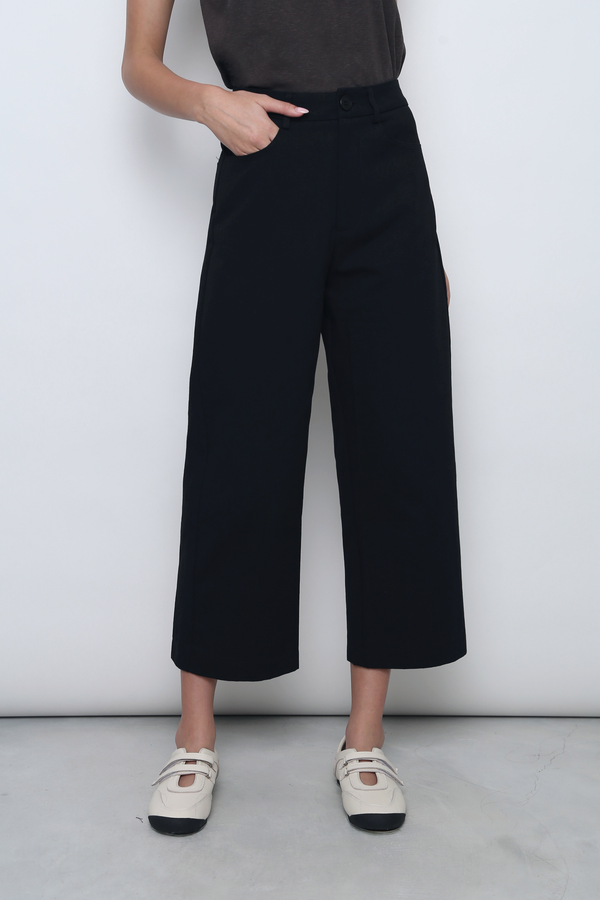 Elm Street Straight Leg Pants Black (Restock)