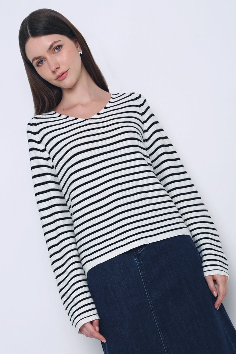 Essential Stripes Knit Top White & Black