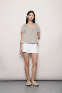 Everyday Scoop Neck Blouse Oat