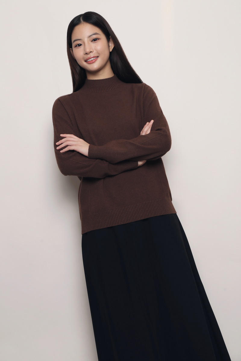 First Frost Turtle Neck Knit Pullover Chocolate (Backorder)