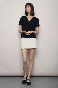 Flutter Kiss Blouse Black