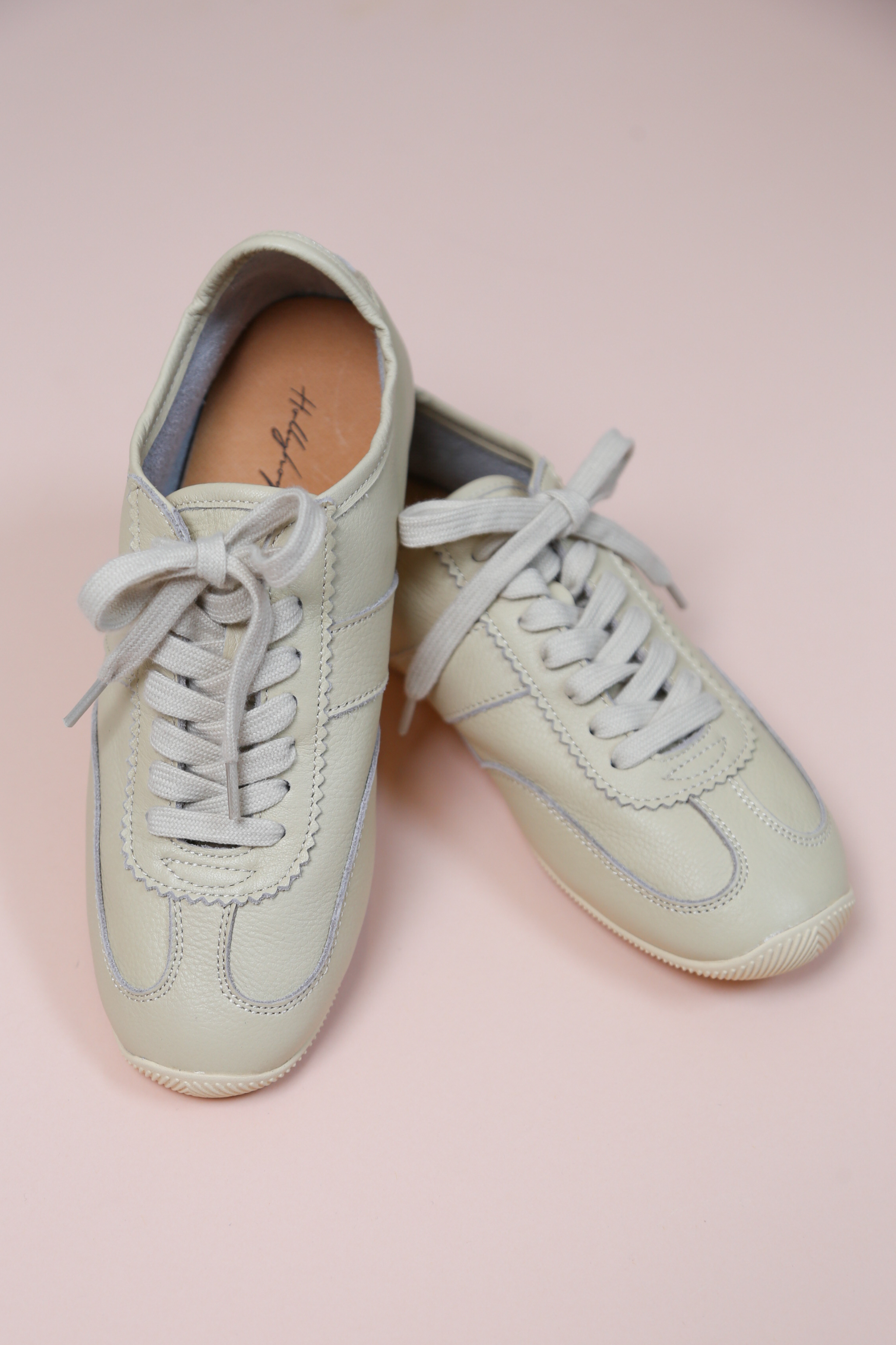 Forever Young Sneakers Eggshell (Backorder)