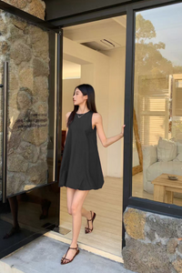 Hara Sleeveless Bubble Dress Black