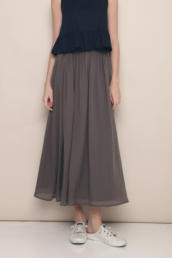 Hathaway Airy Maxi Skirt Olive