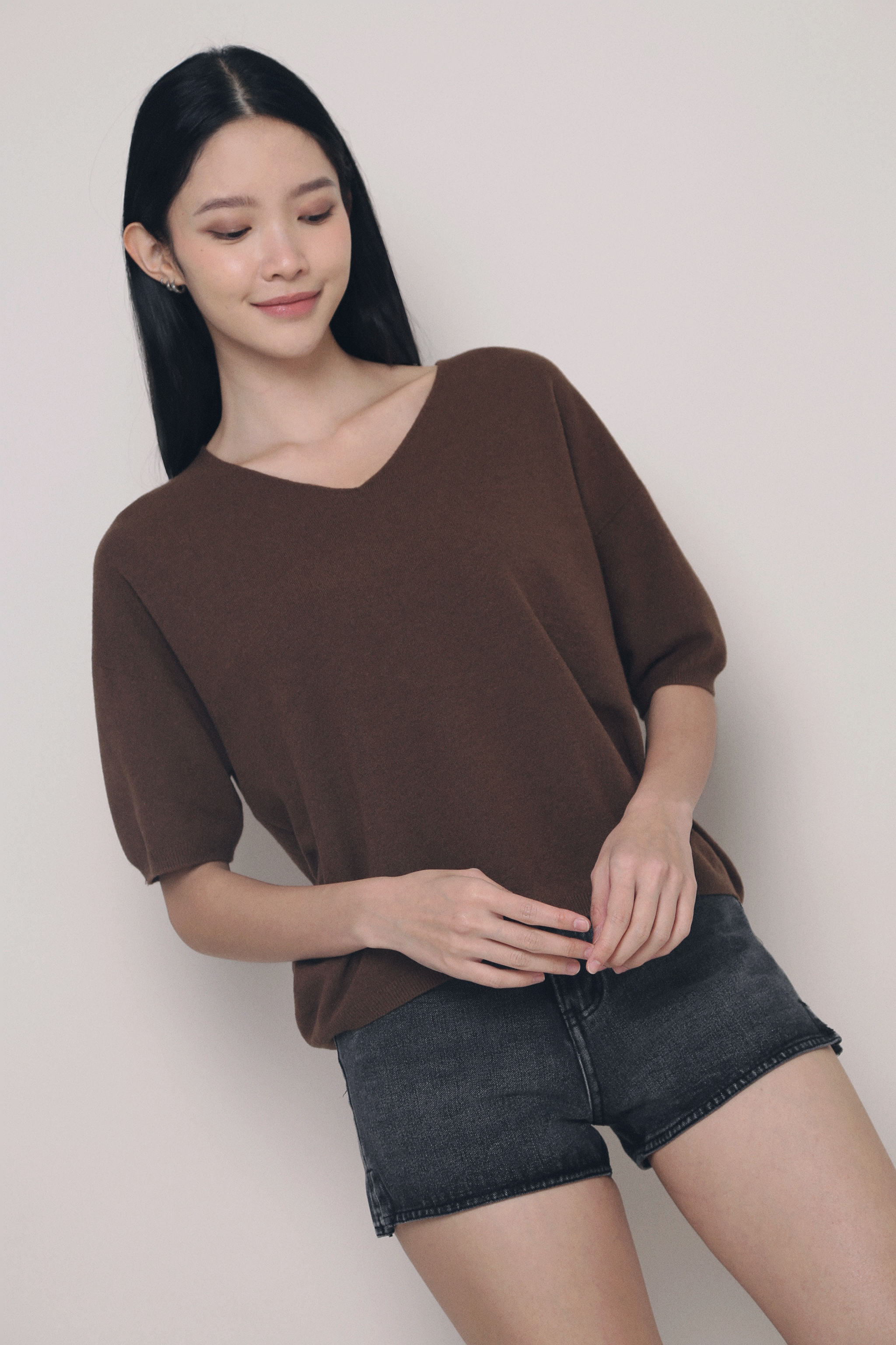 Rio V-Neck Knit Blouse Brown