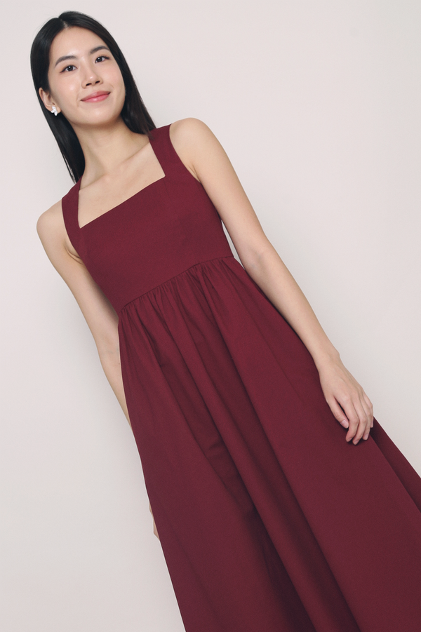 Lindy Sleeveless Midaxi Dress Burgundy (Hollyhoque)