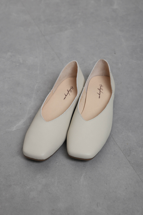 Mollie V2 Leather Shoes Off White (Backorder)