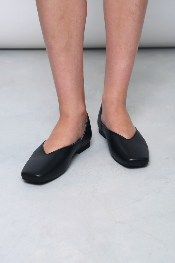 Mollie V2 Leather Shoes Black (Restock)