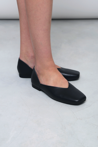 Mollie V2 Leather Shoes Black (Backorder)