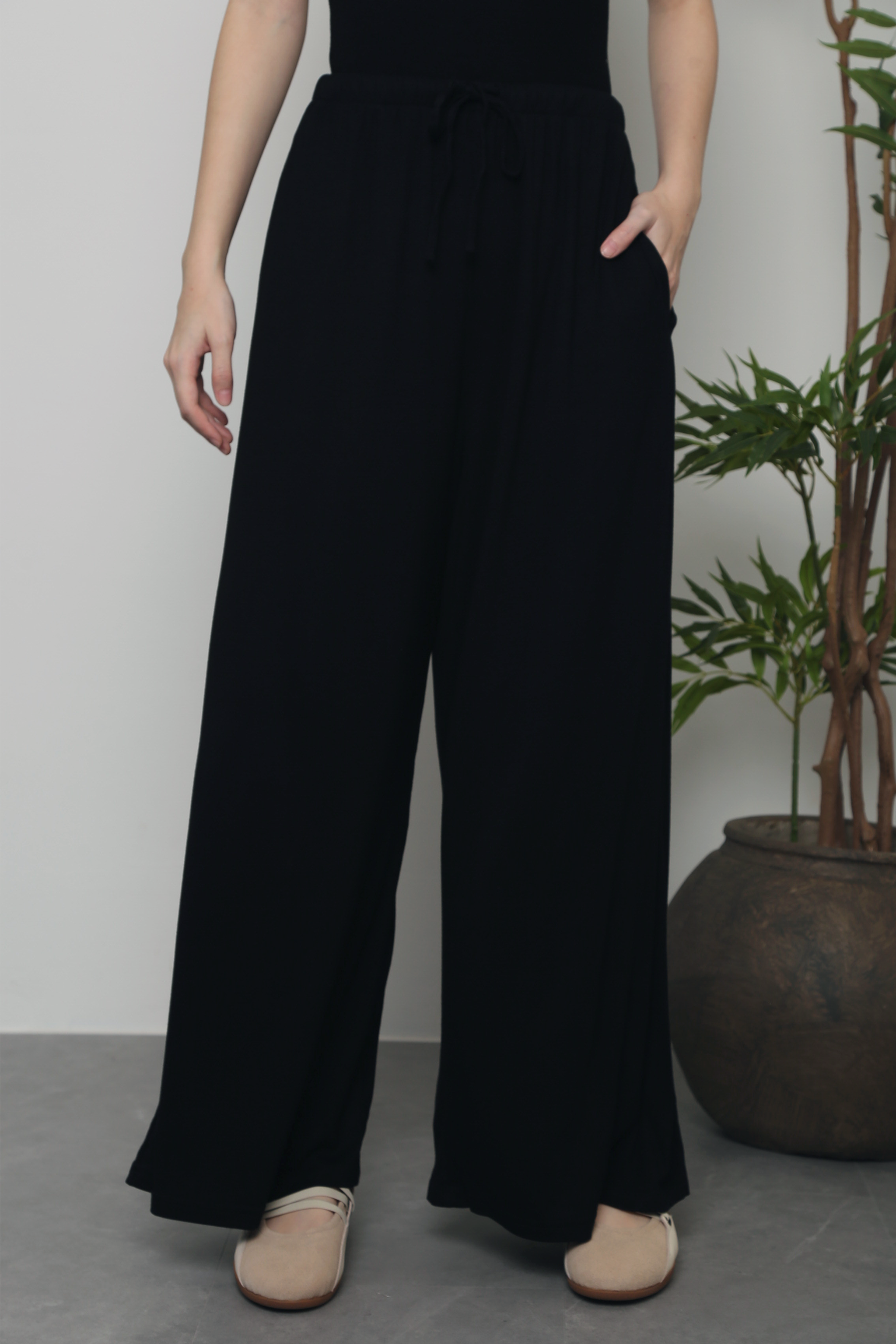 (Petite) Cloverfield Palazzo Pants Black