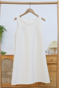 Pitch Perfect Shift Dress Oat (Backorder)