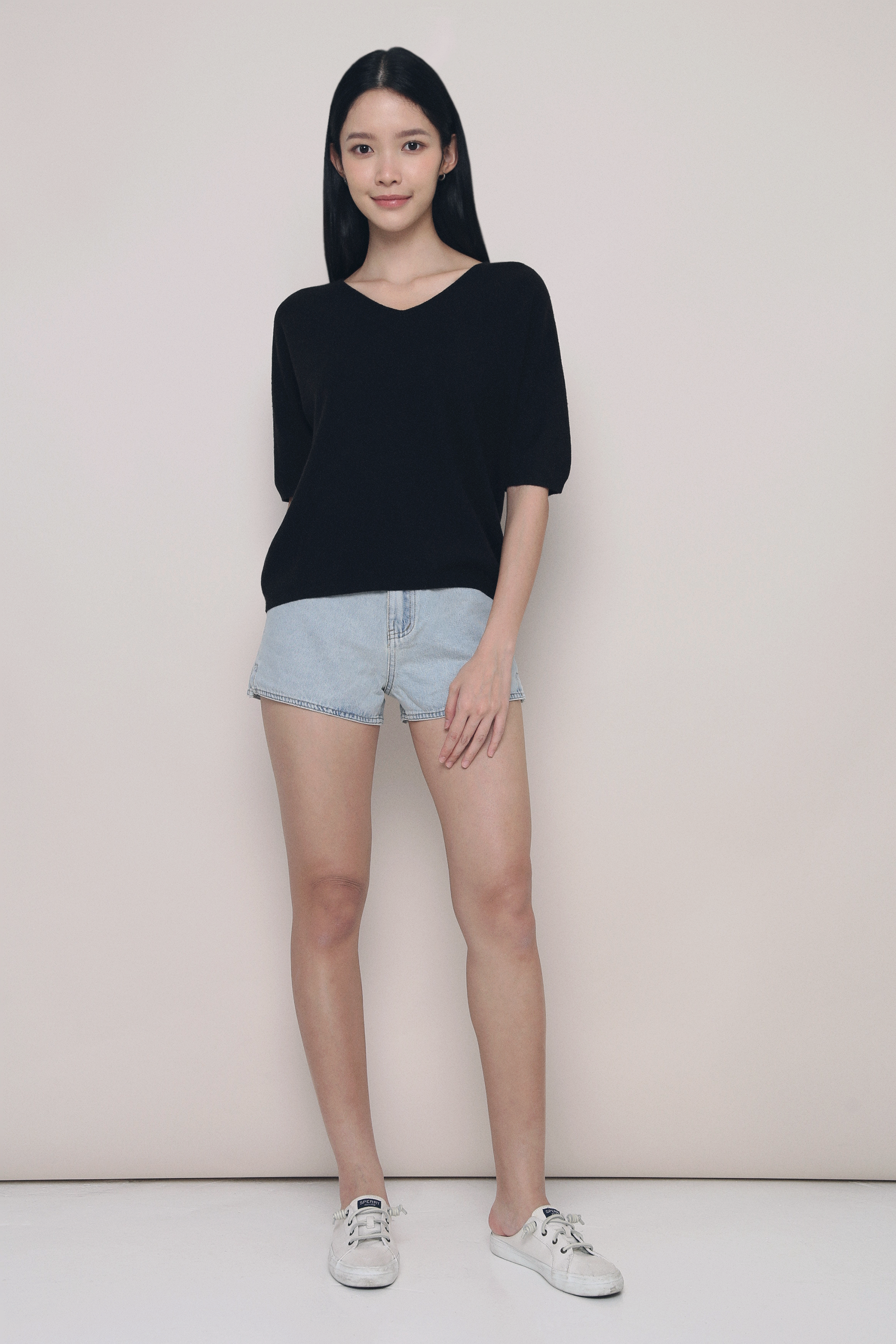 Rio V-Neck Knit Blouse Black