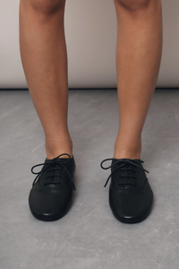 Scholar Lace Flats Black